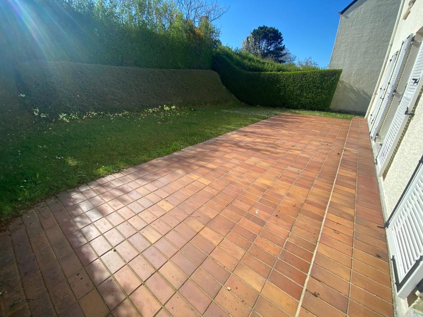 location-maison-les-pieux-lmai99889