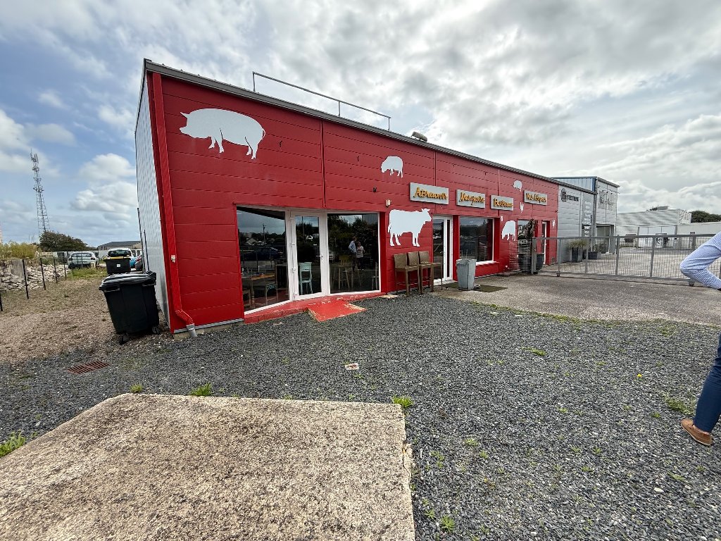 commerce-les-pieux-et-alentours-com1052