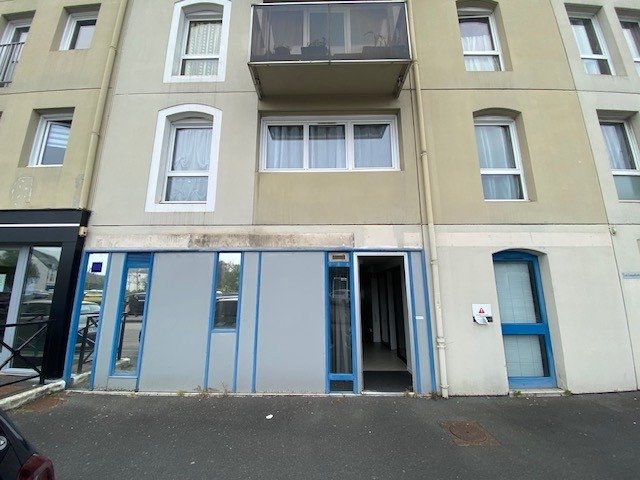 location-local-commercial-cherbourg-en-cotentin-com1095