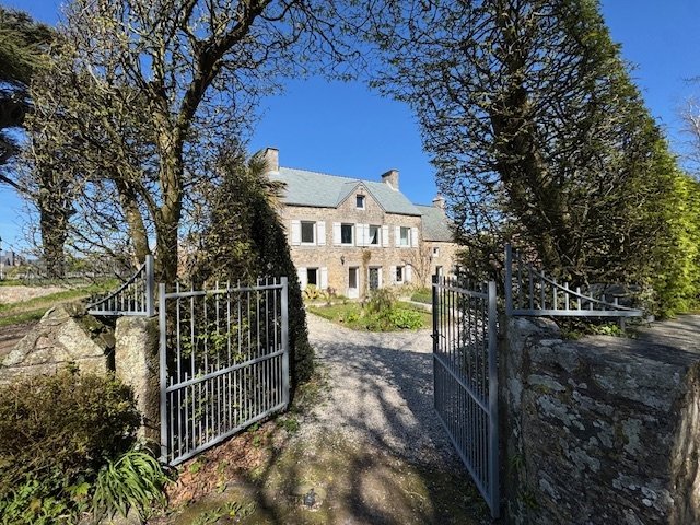 maison-les-pieux-et-alentours-5754